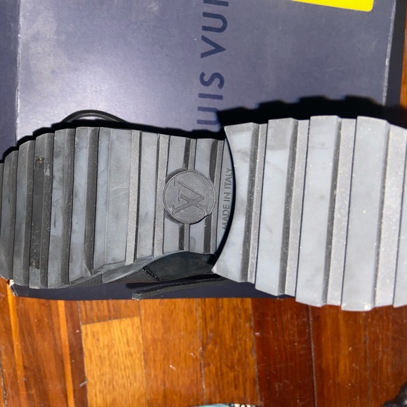 New authentic Louis Vuitton Laurete Desert Boots Silver size 38 - Picture 5 of 5